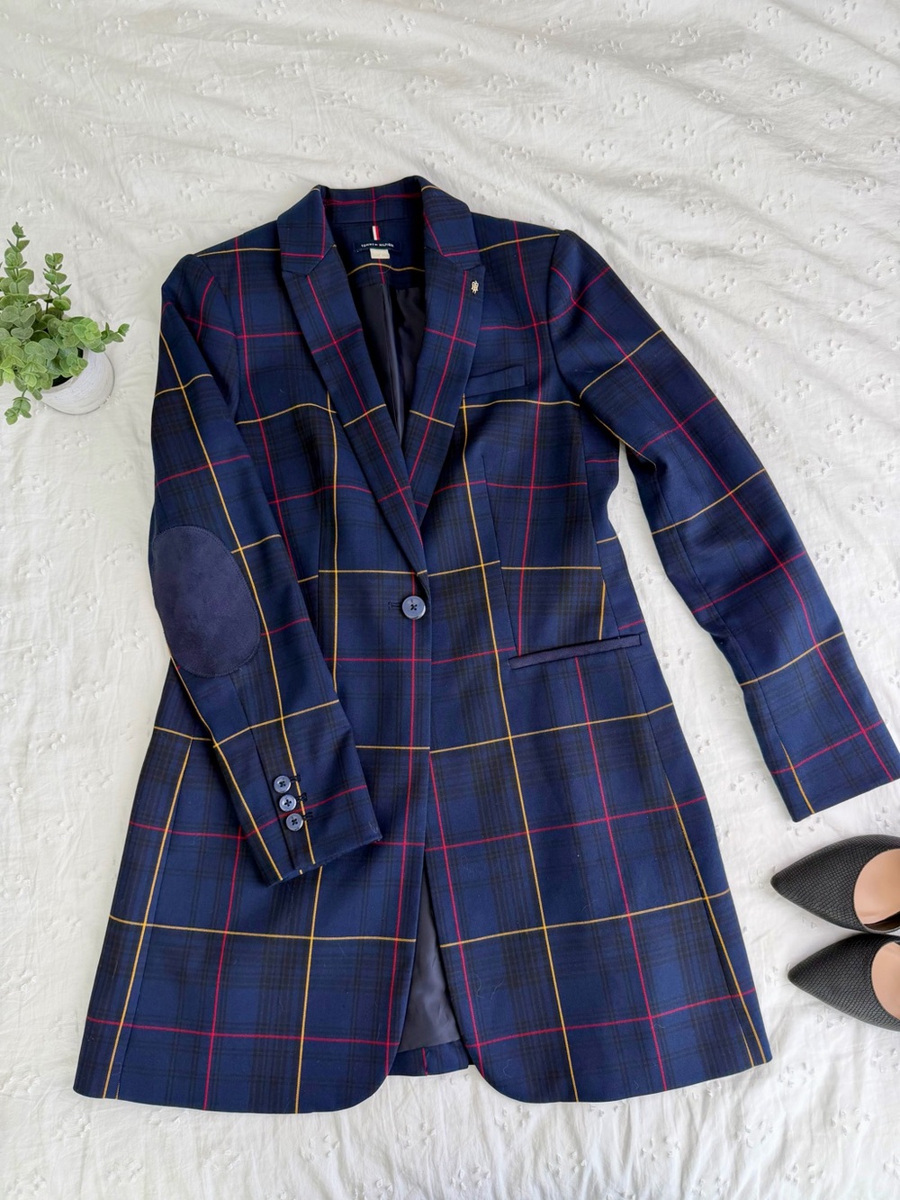 Tommy Hilfiger Long‑Line Plaid Blazer — Size 4